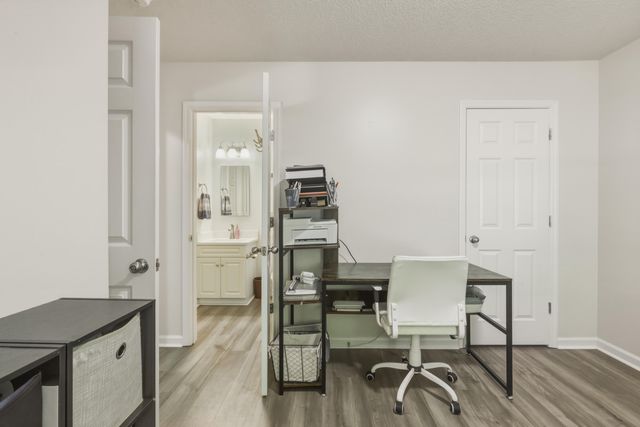 7988 Vermont Road, North Charleston, SC 29418