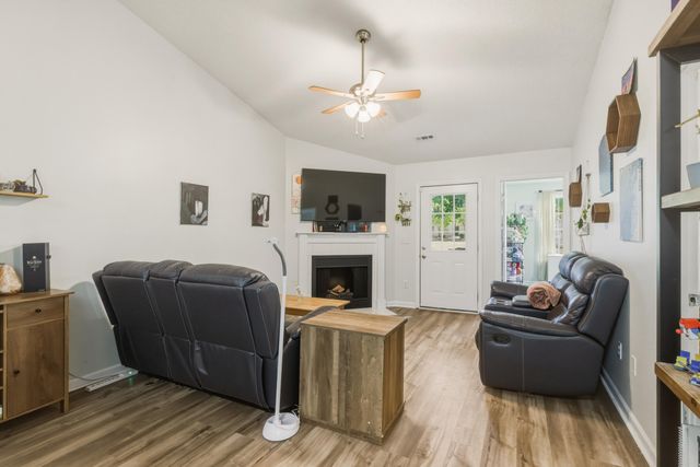 7988 Vermont Road, North Charleston, SC 29418