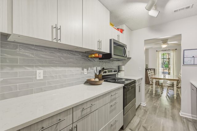 7988 Vermont Road, North Charleston, SC 29418