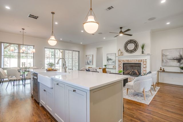 2947 Kosse Court, Grapevine, TX 76051