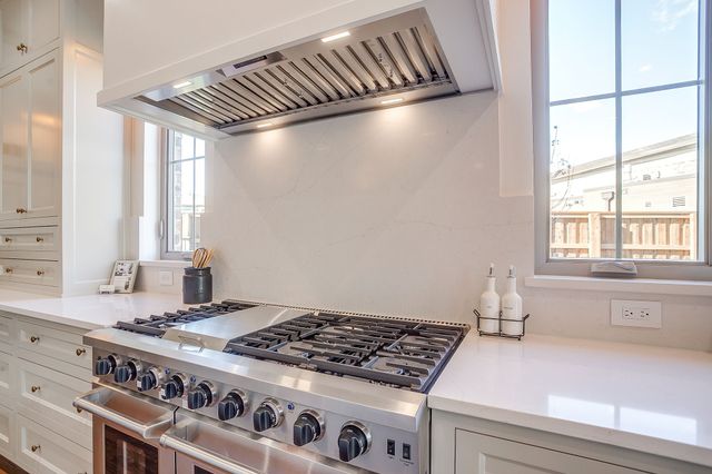 2947 Kosse Court, Grapevine, TX 76051