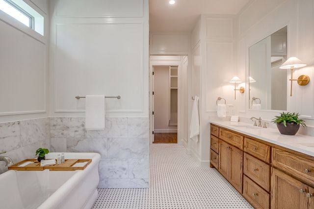 2947 Kosse Court, Grapevine, TX 76051