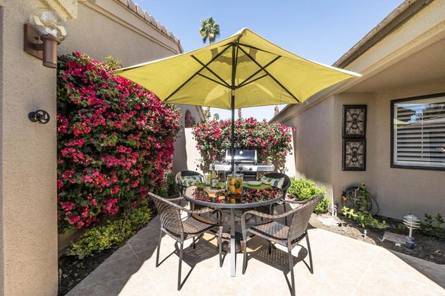 39432 Narcissus Way, Palm Desert, CA 92211