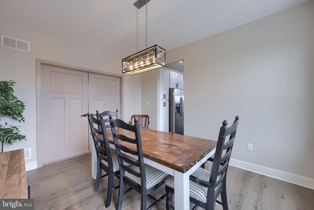 1584 BUNKER COURT, Chambersburg, PA 17202