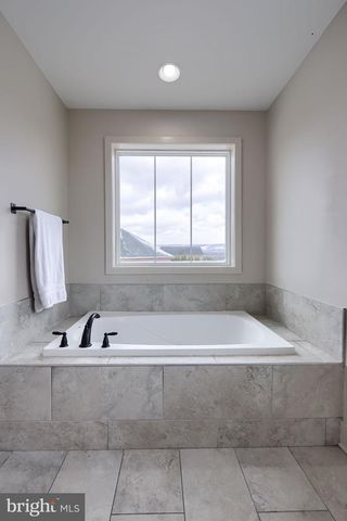 1584 BUNKER COURT, Chambersburg, PA 17202