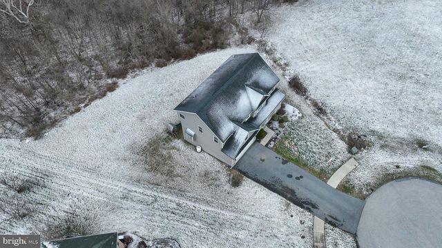 1584 BUNKER COURT, Chambersburg, PA 17202