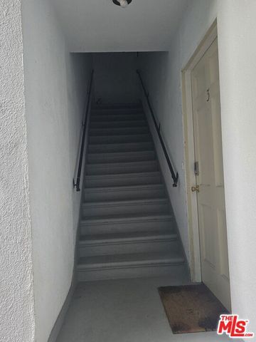 455 S Oakhurst Drive, Beverly Hills, CA 90212