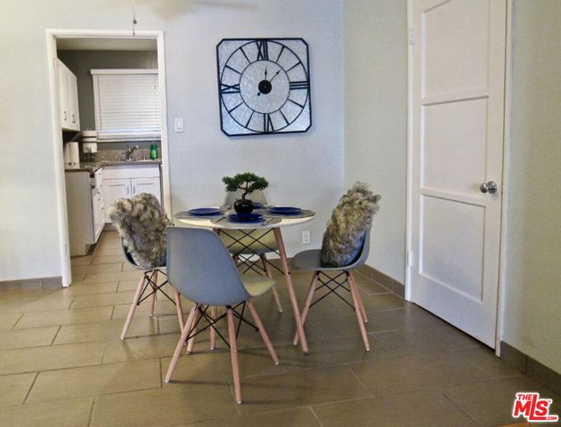 455 S Oakhurst Drive, Beverly Hills, CA 90212