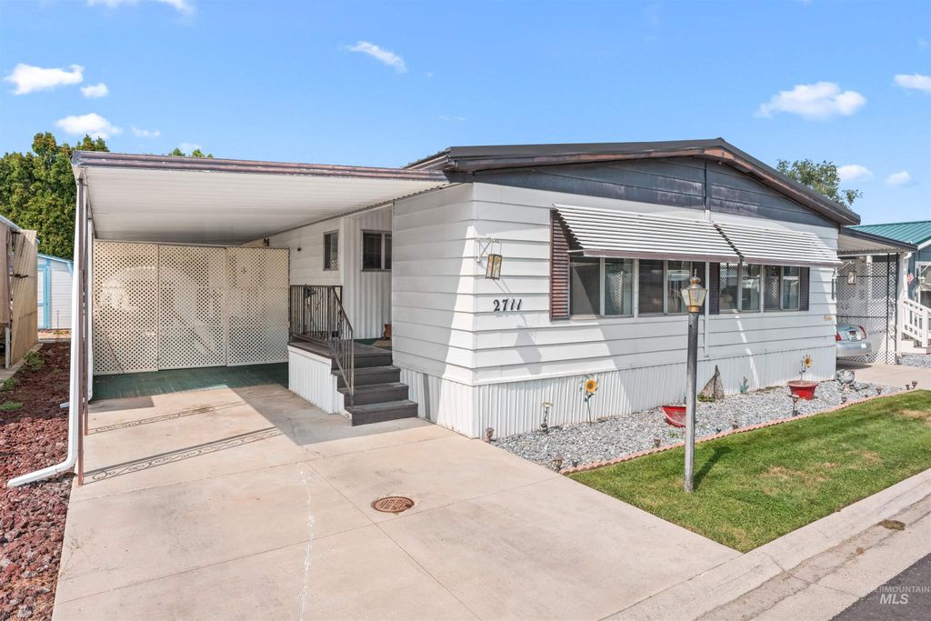 2711 N Pilgrim Lane, Boise, ID 83704