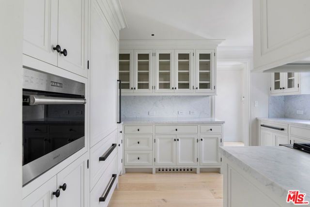 9565 Charleville Boulevard, Beverly Hills, CA 90212