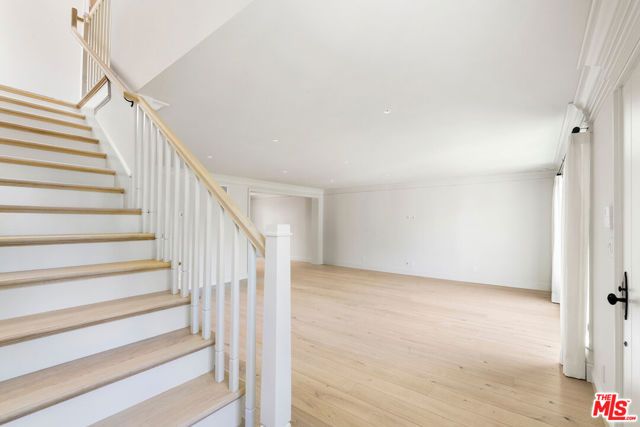 9565 Charleville Boulevard, Beverly Hills, CA 90212