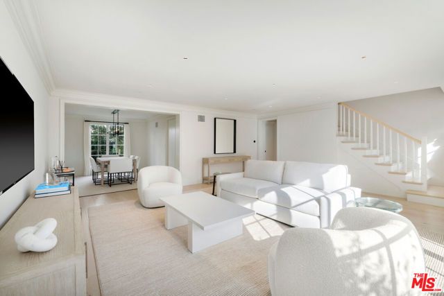 9565 Charleville Boulevard, Beverly Hills, CA 90212