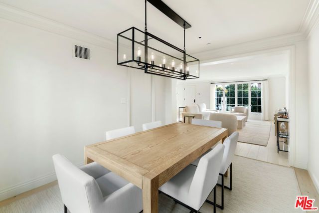 9565 Charleville Boulevard, Beverly Hills, CA 90212