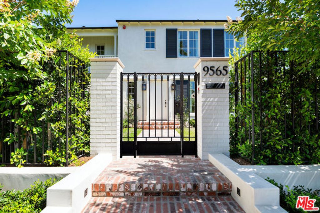 9565 Charleville Boulevard, Beverly Hills, CA 90212