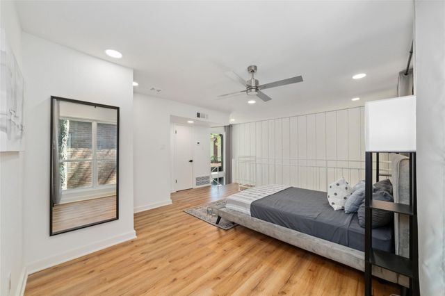 8211 Katy Freeway 23, Houston, TX 77024