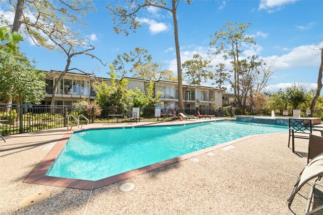 8211 Katy Freeway 23, Houston, TX 77024