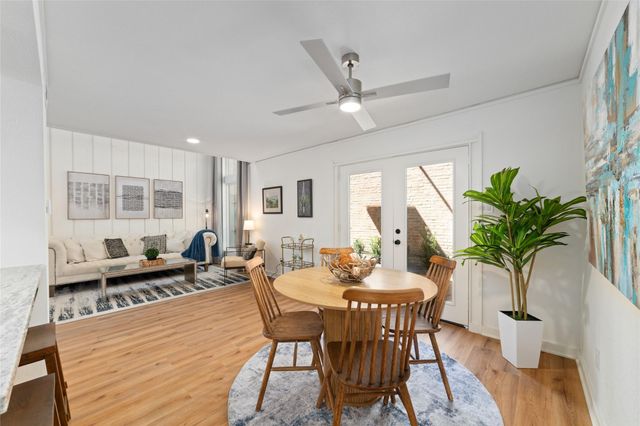 8211 Katy Freeway 23, Houston, TX 77024