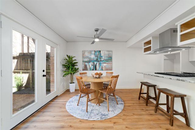 8211 Katy Freeway 23, Houston, TX 77024