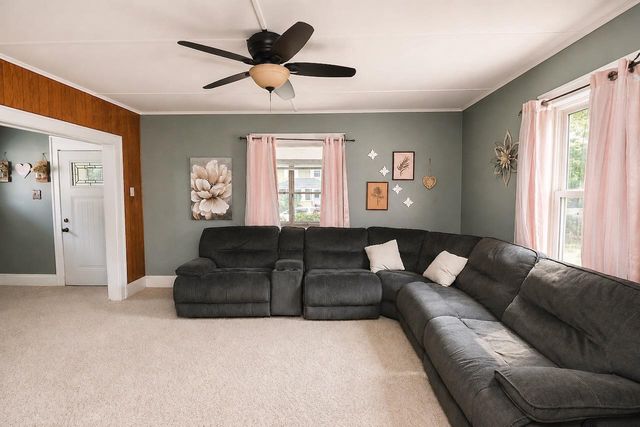 1500 71st Street, Kenosha, WI 53143