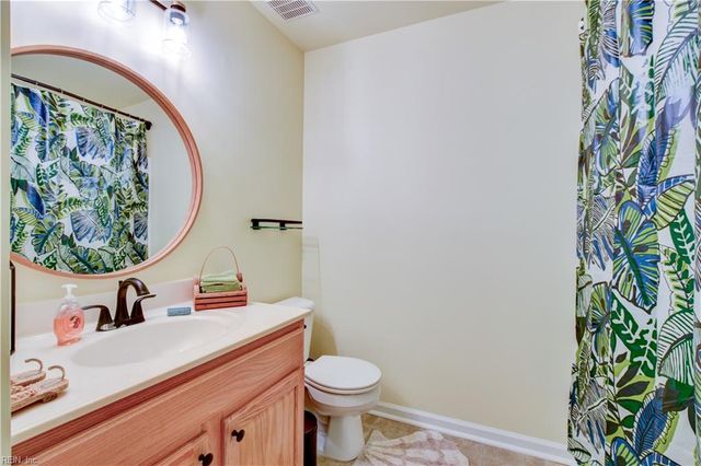 3012 Estates LN, Portsmouth, VA 23703