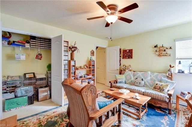 3012 Estates LN, Portsmouth, VA 23703