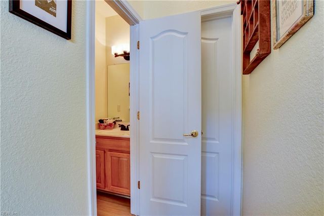 3012 Estates LN, Portsmouth, VA 23703