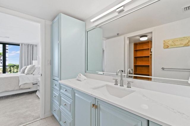 5047 N Highway A1a 404, Hutchinson Island, FL 34949