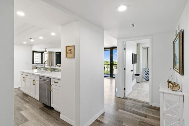 5047 N Highway A1a 404, Hutchinson Island, FL 34949