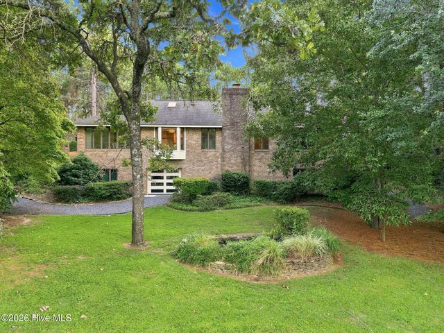 100 Sakonnet Trail, Pinehurst, NC 28374