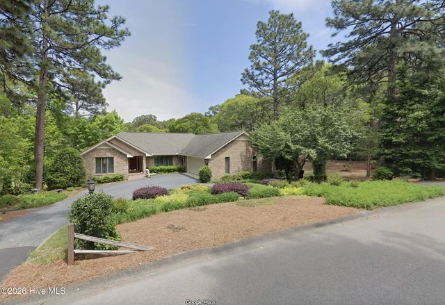 100 Sakonnet Trail, Pinehurst, NC 28374