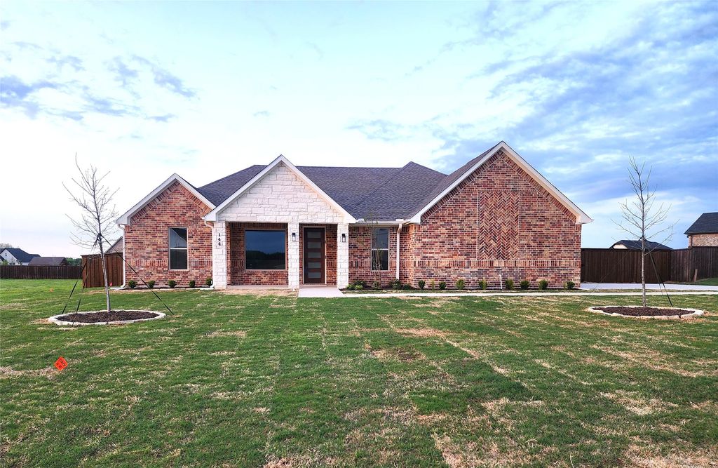 144 Shawnee Trail, Pottsboro, TX 75076