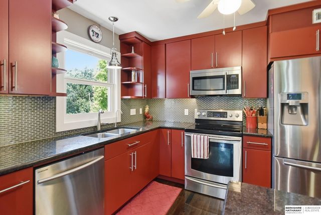 4022 & 4024 Burt Street, Omaha, NE 68131