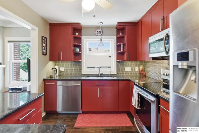 4022 & 4024 Burt Street, Omaha, NE 68131