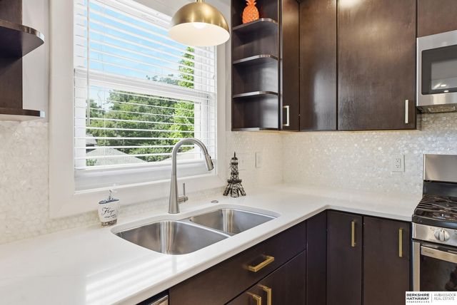 4022 & 4024 Burt Street, Omaha, NE 68131