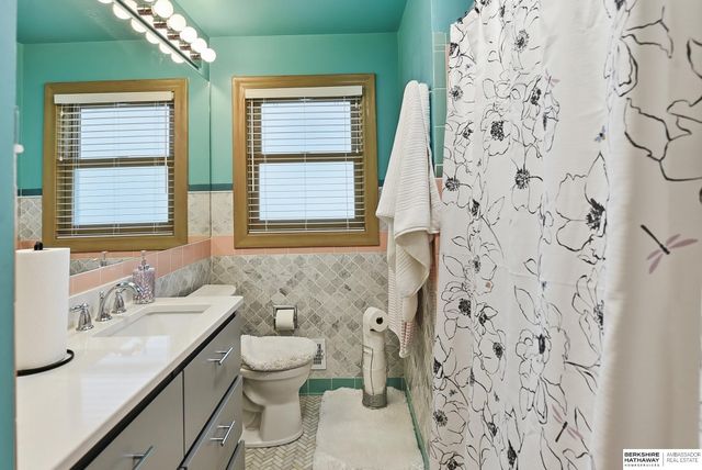 4022 & 4024 Burt Street, Omaha, NE 68131