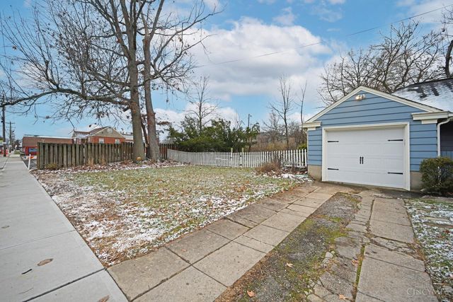 4207 Linden Avenue, Deer Park, OH 45236