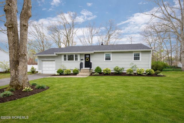 19 Princeton Drive, Howell, NJ 07731