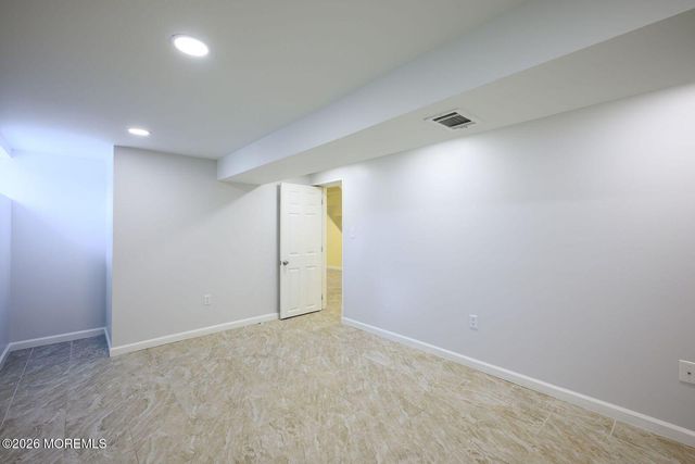 19 Princeton Drive, Howell, NJ 07731