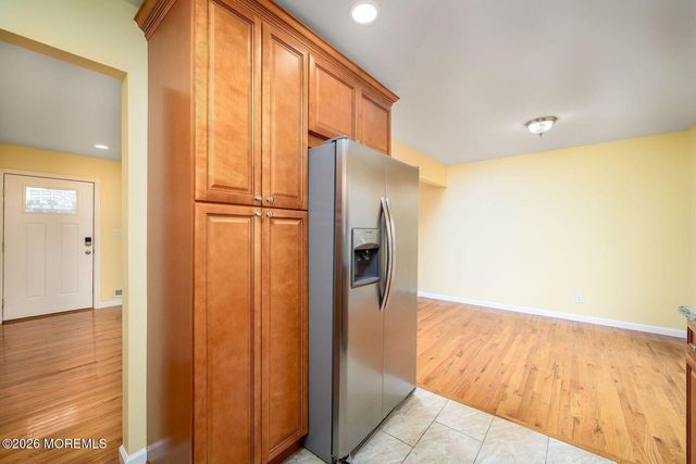 19 Princeton Drive, Howell, NJ 07731