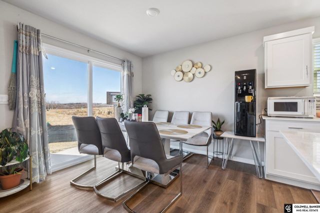 9306 Reynolds Street, Omaha, NE 68122