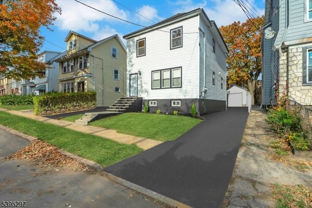 285 Weequahic Ave 2, Newark City, NJ 07112