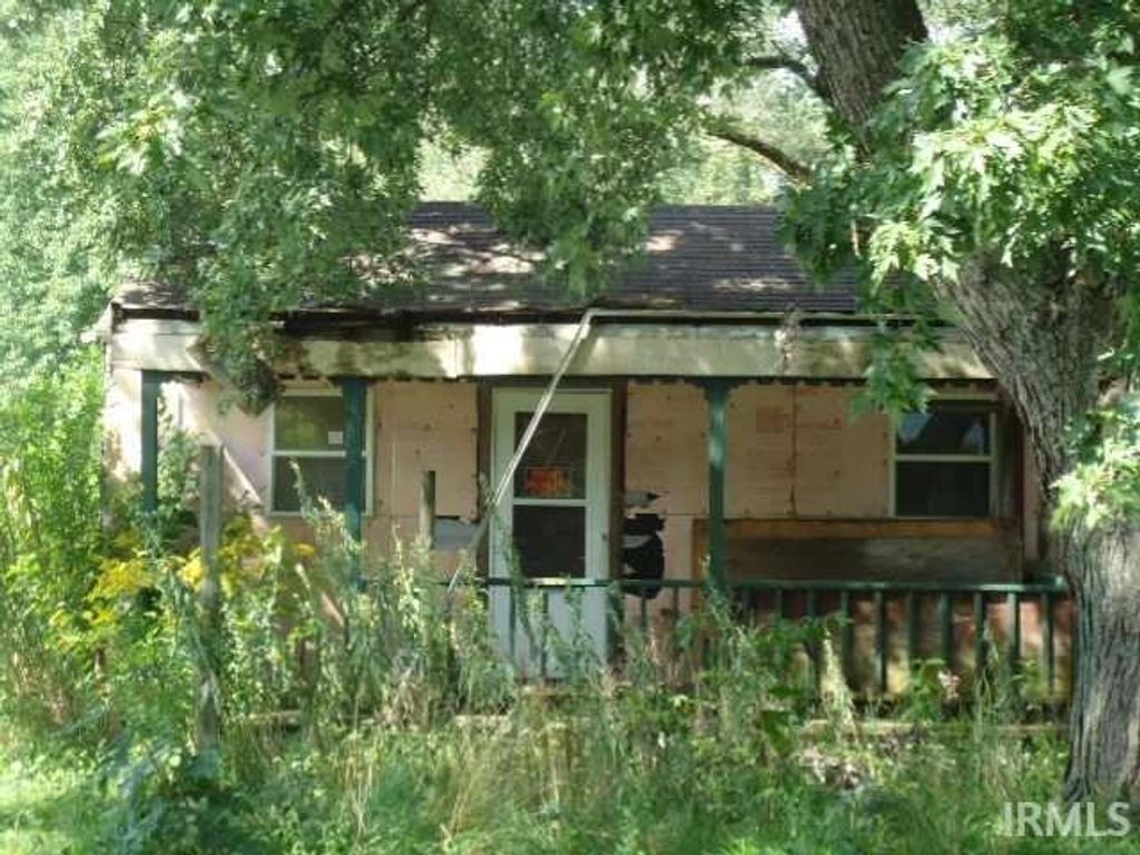 52955 Marks Street, South Bend, IN 46637