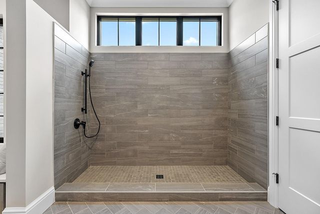 48000 W 8 Mile Road W, Novi City, MI 48167