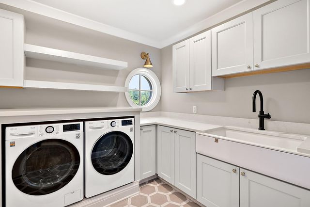 48000 W 8 Mile Road W, Novi City, MI 48167