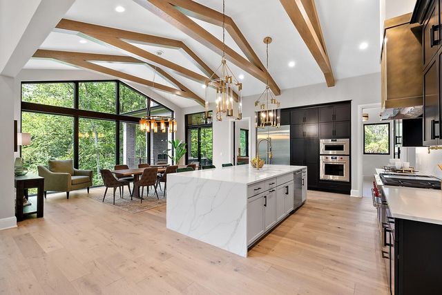 48000 W 8 Mile Road W, Novi City, MI 48167