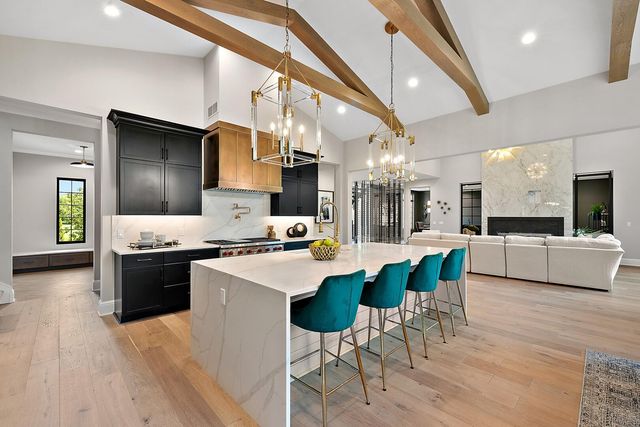 48000 W 8 Mile Road W, Novi City, MI 48167