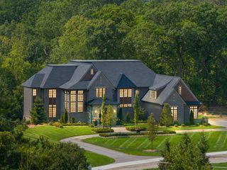 48000 W 8 Mile Road W, Novi City, MI 48167