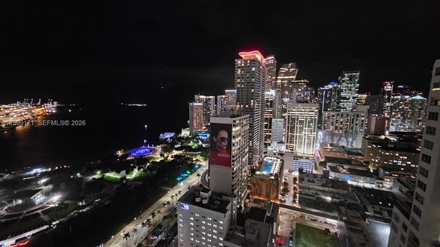 244 Biscayne Blvd 3707, Miami, FL 33132