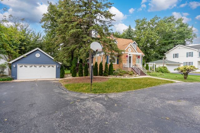 244 Forest View Avenue, Wood Dale, IL 60191