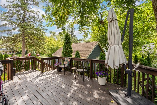 244 Forest View Avenue, Wood Dale, IL 60191